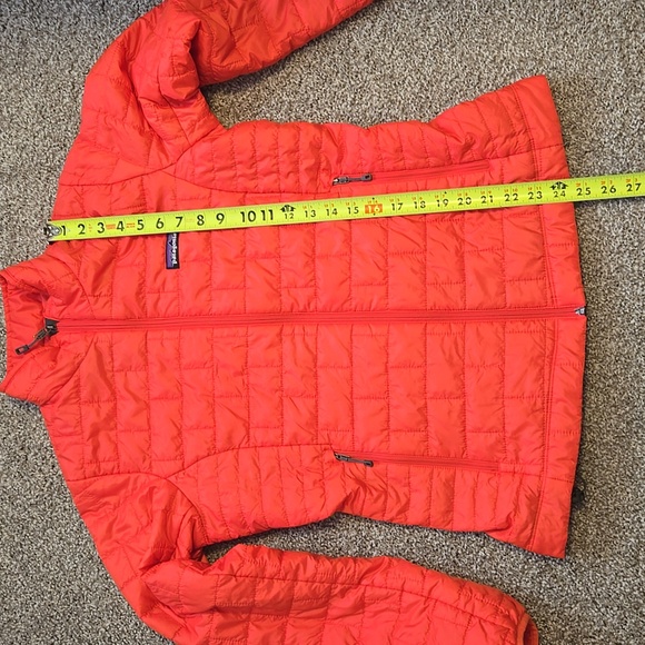 Patagonia Vibrant Orange Quilted Jacket - Picture 11 of 12